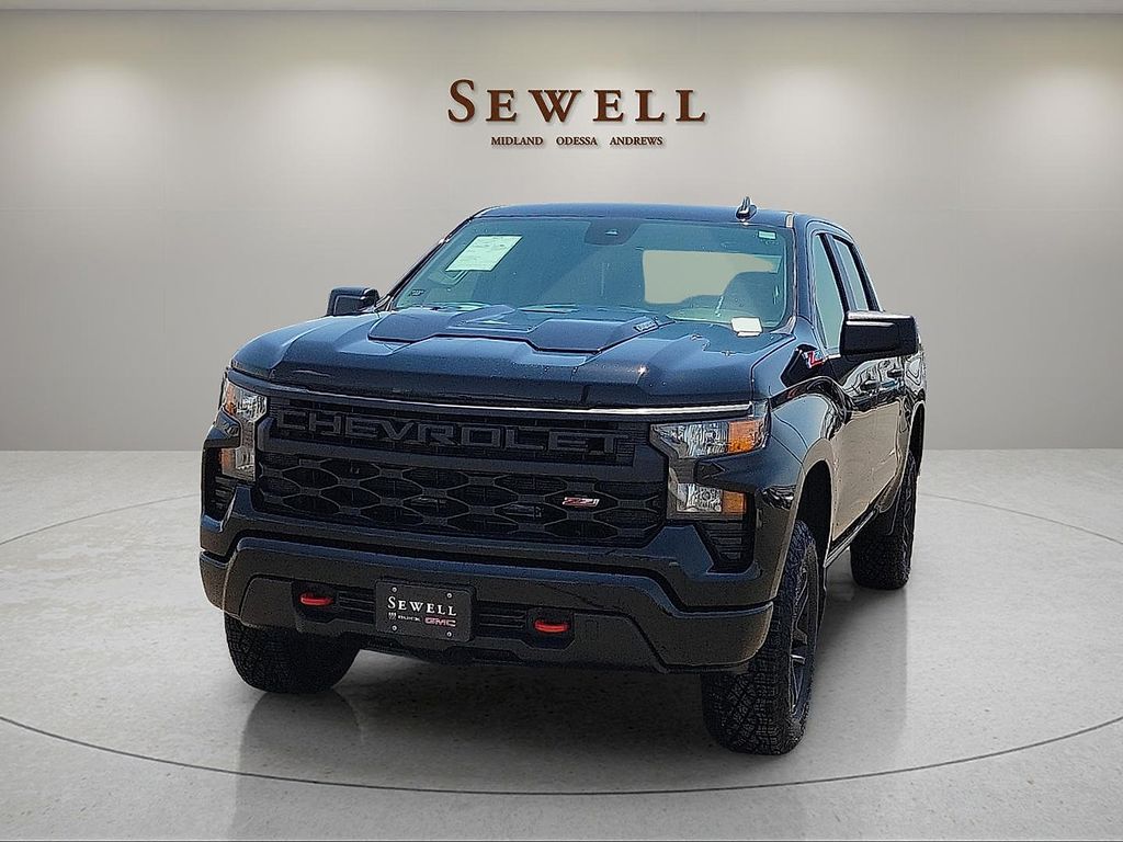 Black 2025 Chevrolet Silverado 1500 Pickup Truck Four-Wheel Drive 8-Speed Automatic