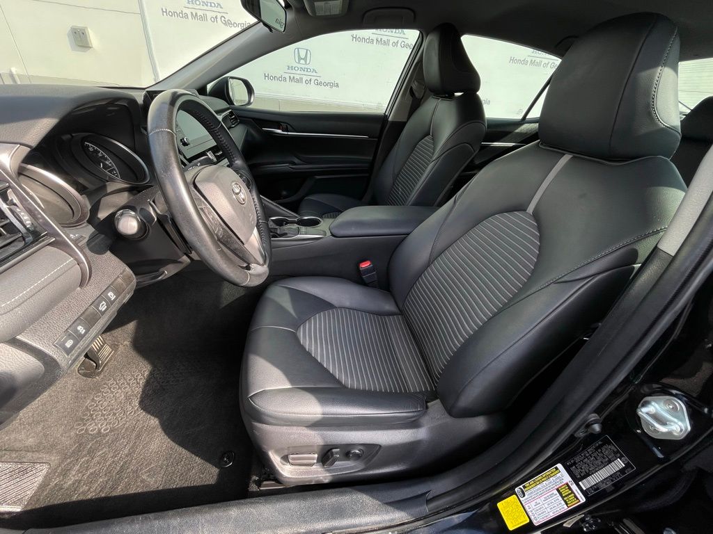 2022 Toyota Camry SE 25