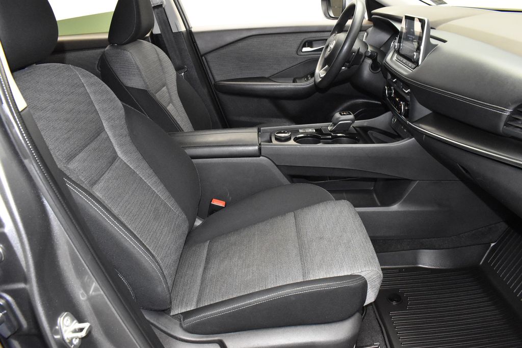 Thumbnail: 2023 Nissan Rogue - 22