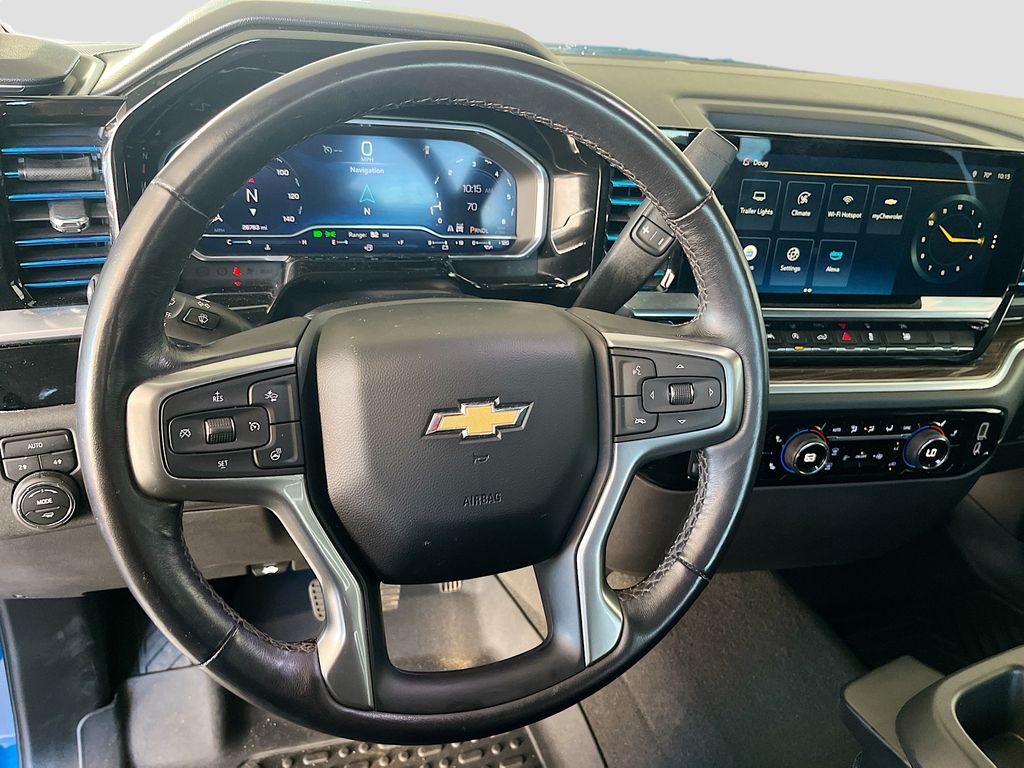 Used 2022 Blue Chevrolet RST image 11
