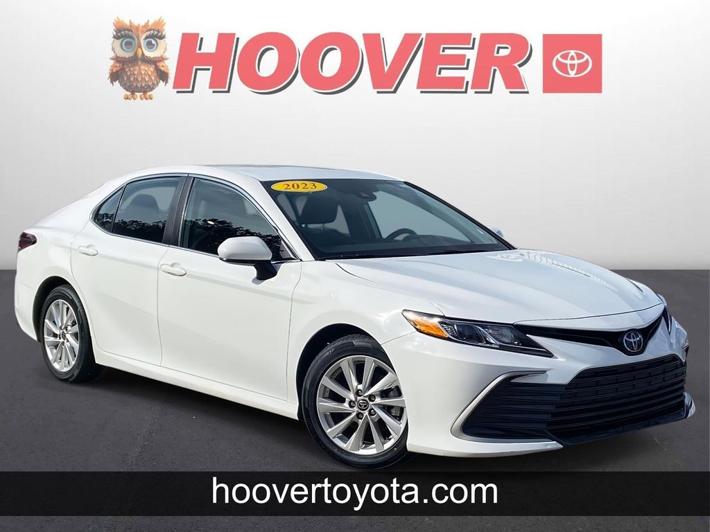 2023 Toyota Camry LE FWD