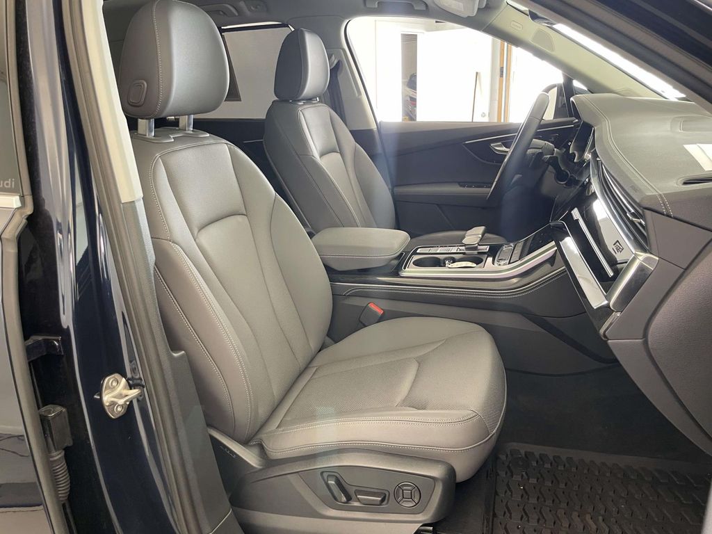 2025 Audi Q7 45 Premium Plus Blue at Audi Porsche Sewickley