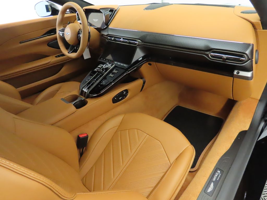 Thumbnail: 2026 Aston Martin Vantage - 18