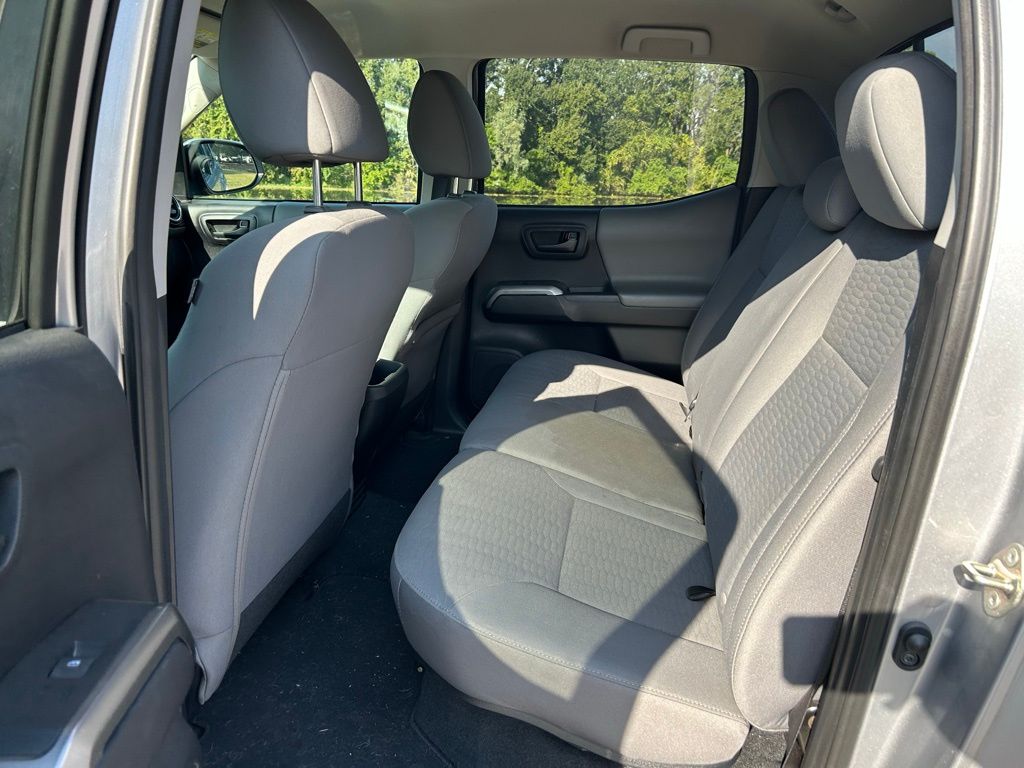 Thumbnail: 2019 Toyota Tacoma - 13