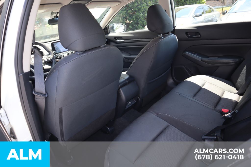 Used 2025 White Nissan 2.5 SV image 18