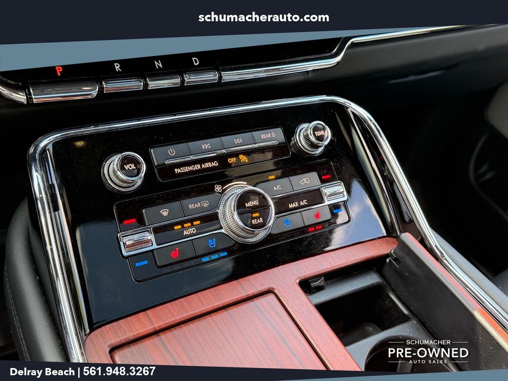 used 2022 Lincoln Navigator car, priced at $51,167