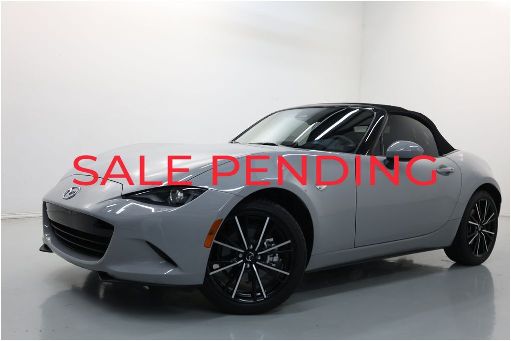 Aero Gray 2024 Mazda MX-5 Miata Convertible Rear-Wheel Drive 6-Speed Manual