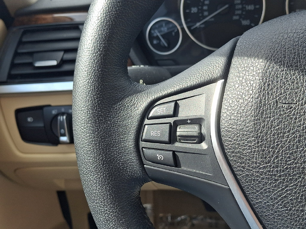 Thumbnail: 2015 BMW 3 Series - 20
