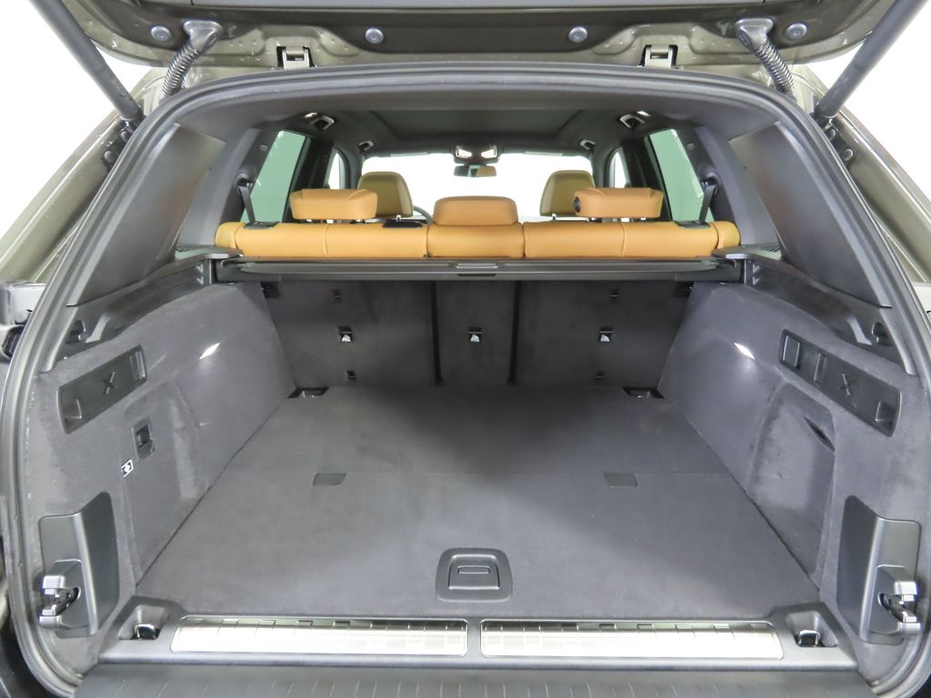 Thumbnail: 2026 BMW X5 - 28