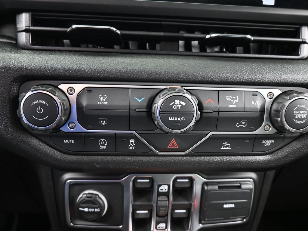 New 2026 Mojito Clearcoat Jeep Sport image 17