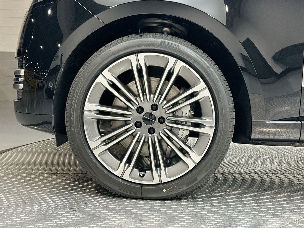 Thumbnail: 2026 Land Rover Range Rover - 5