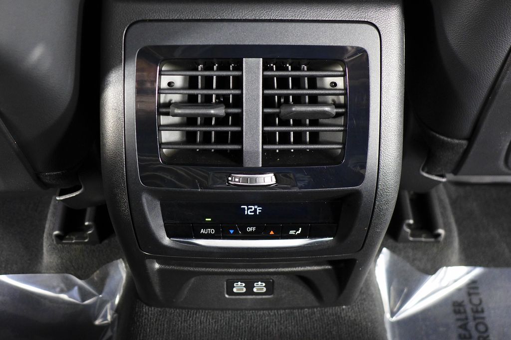 Thumbnail: 2023 BMW X3 - 24