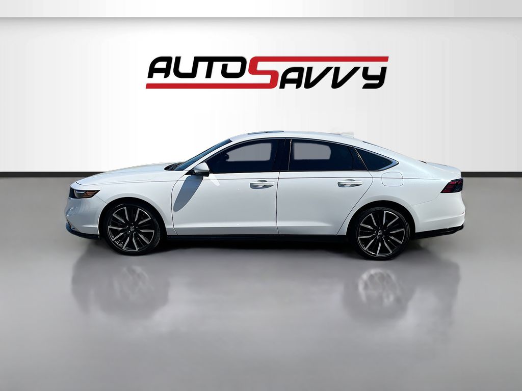 Used 2025  Honda Touring image 4