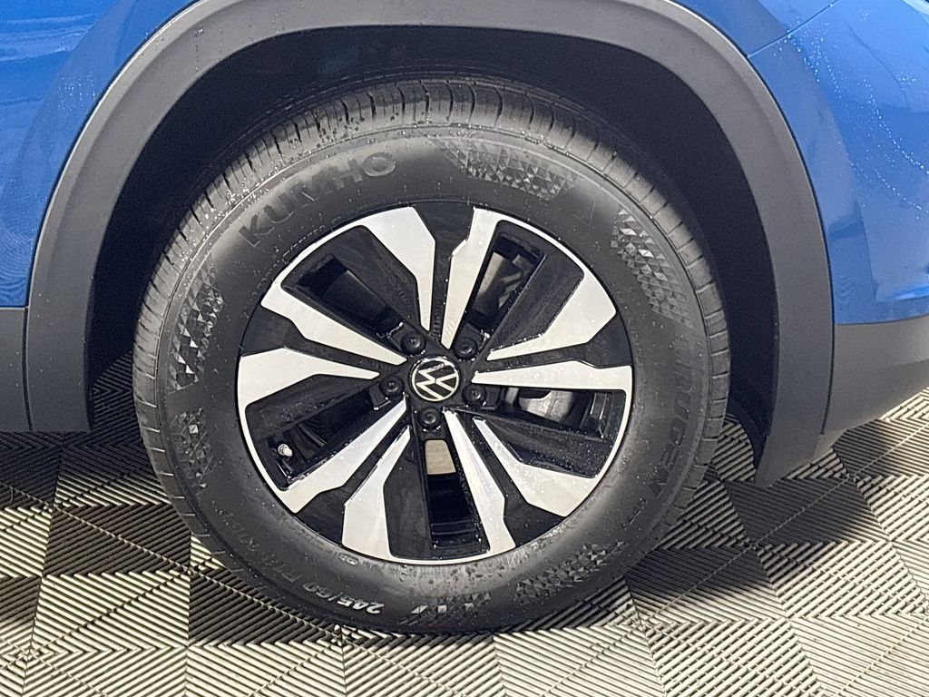 2025 Volkswagen Atlas Cross Sport 2.0T SE