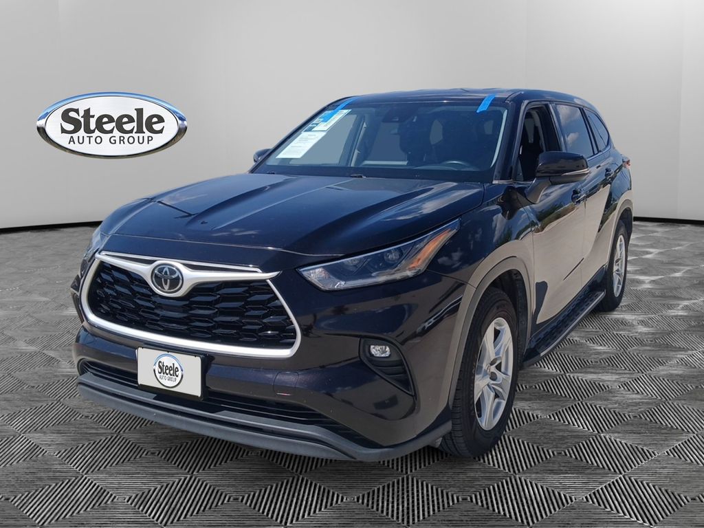 2021 Toyota Highlander LE FWD