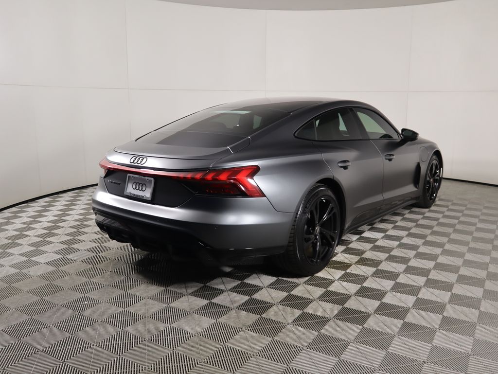 Thumbnail: 2023 Audi e-tron GT - 5
