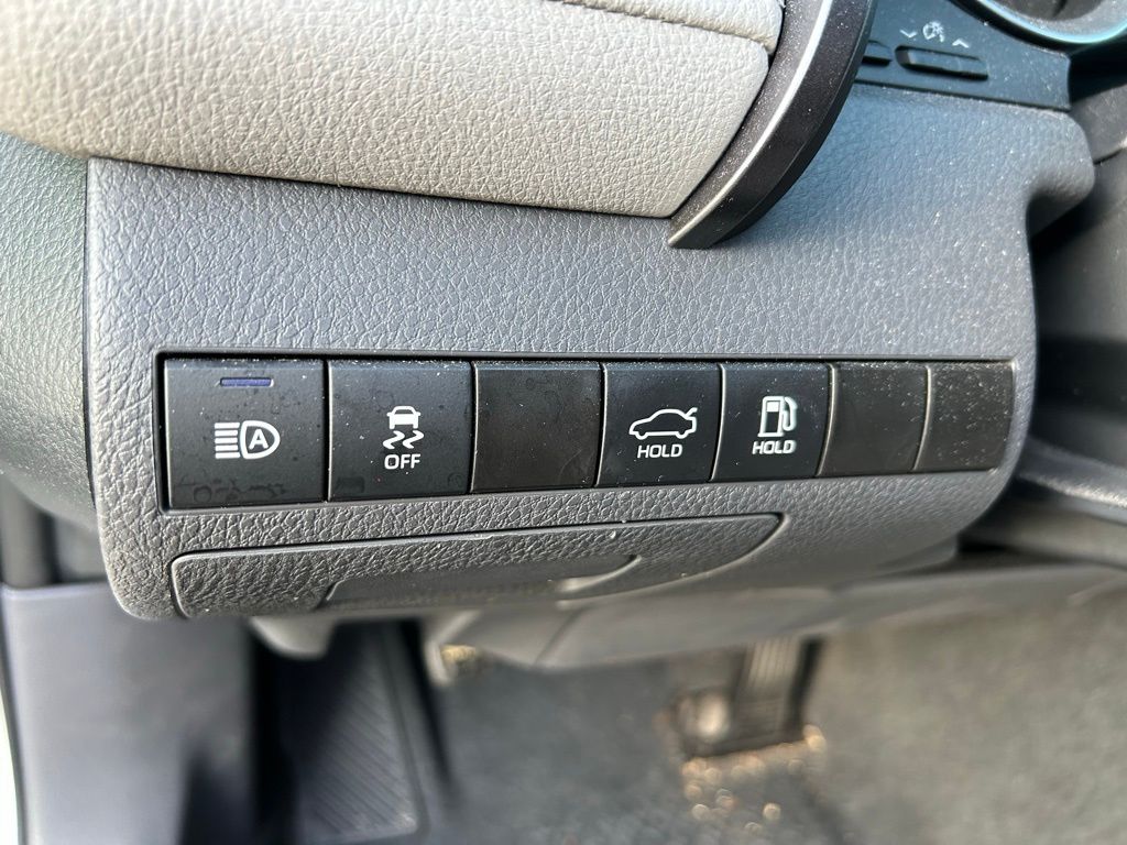 Thumbnail: 2024 Toyota Camry - 17