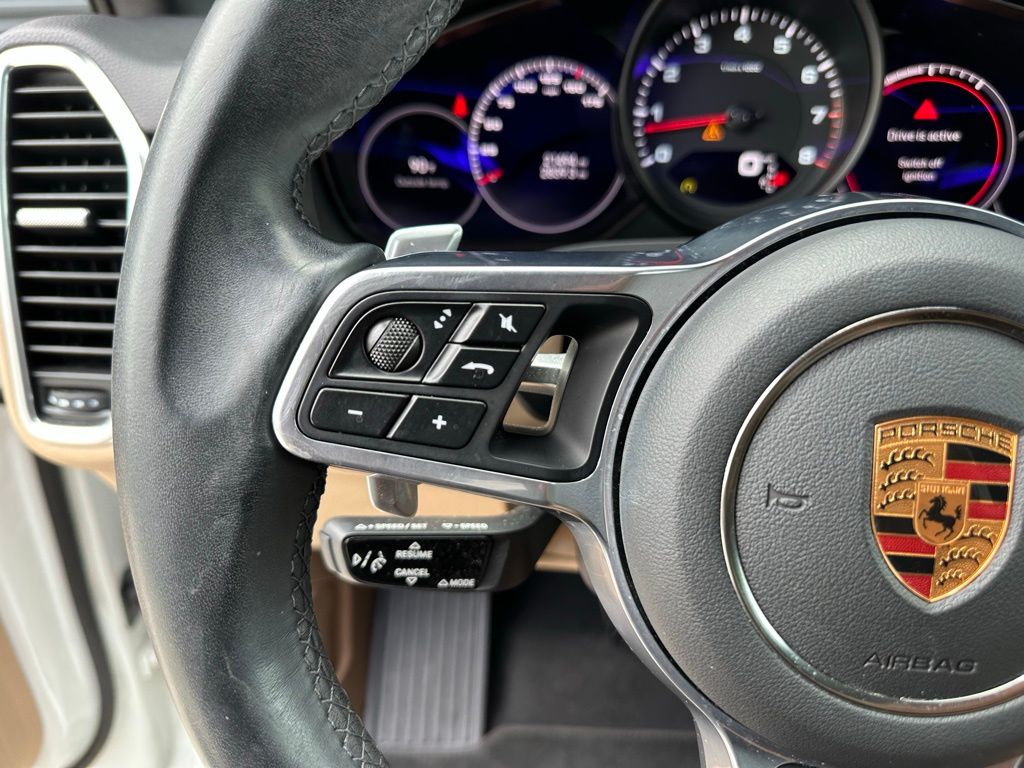 Thumbnail: 2022 Porsche  - 20