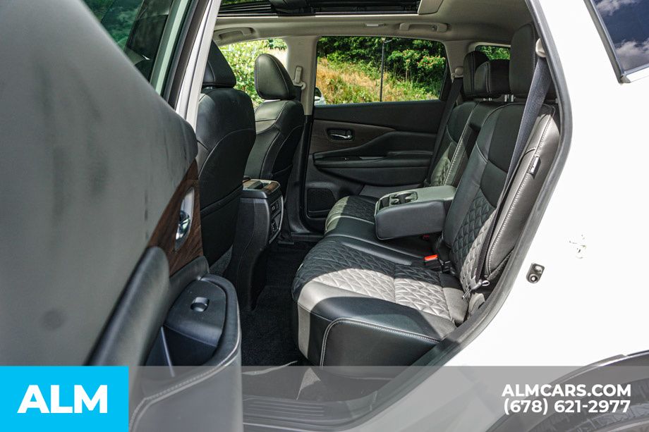 Used 2020 White Nissan Platinum image 22