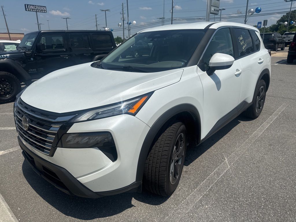 2025 Nissan Rogue SV