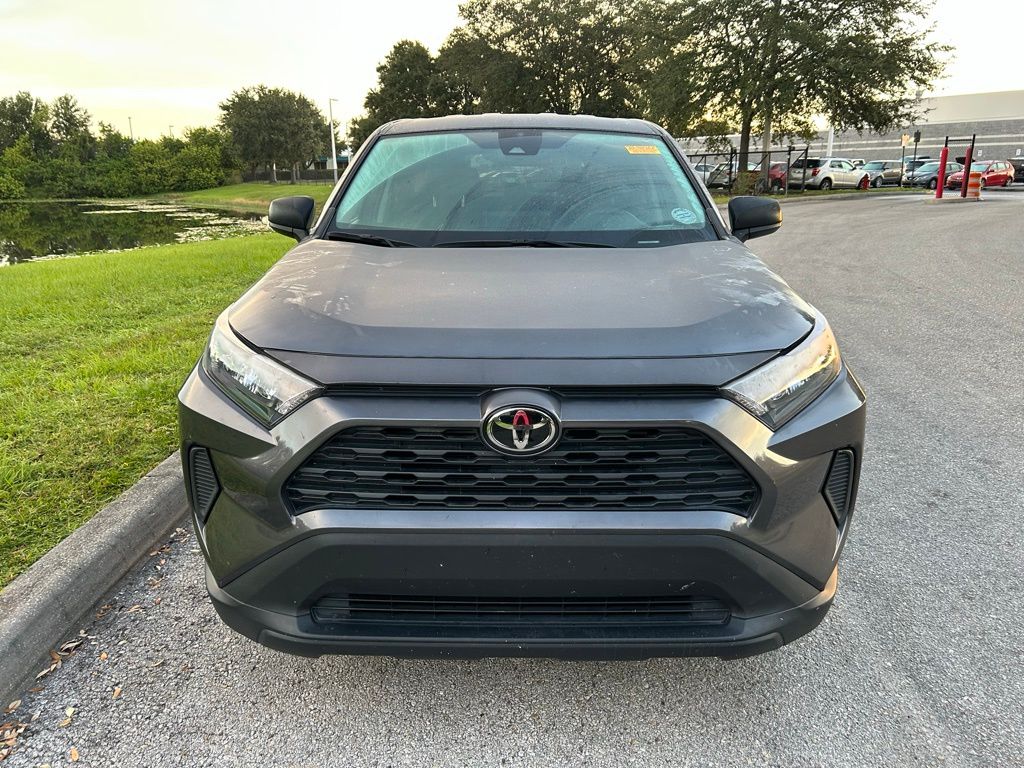 Thumbnail: 2022 Toyota RAV4 - 8