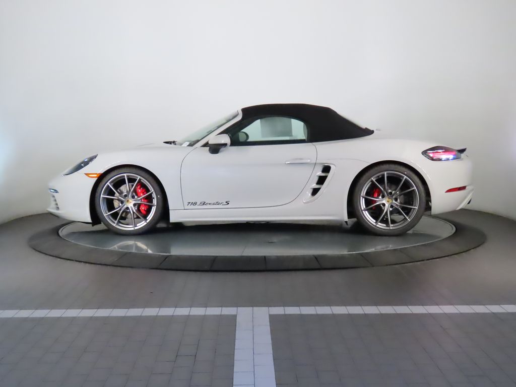 Thumbnail: 2025 Porsche 718 Boxster - 2