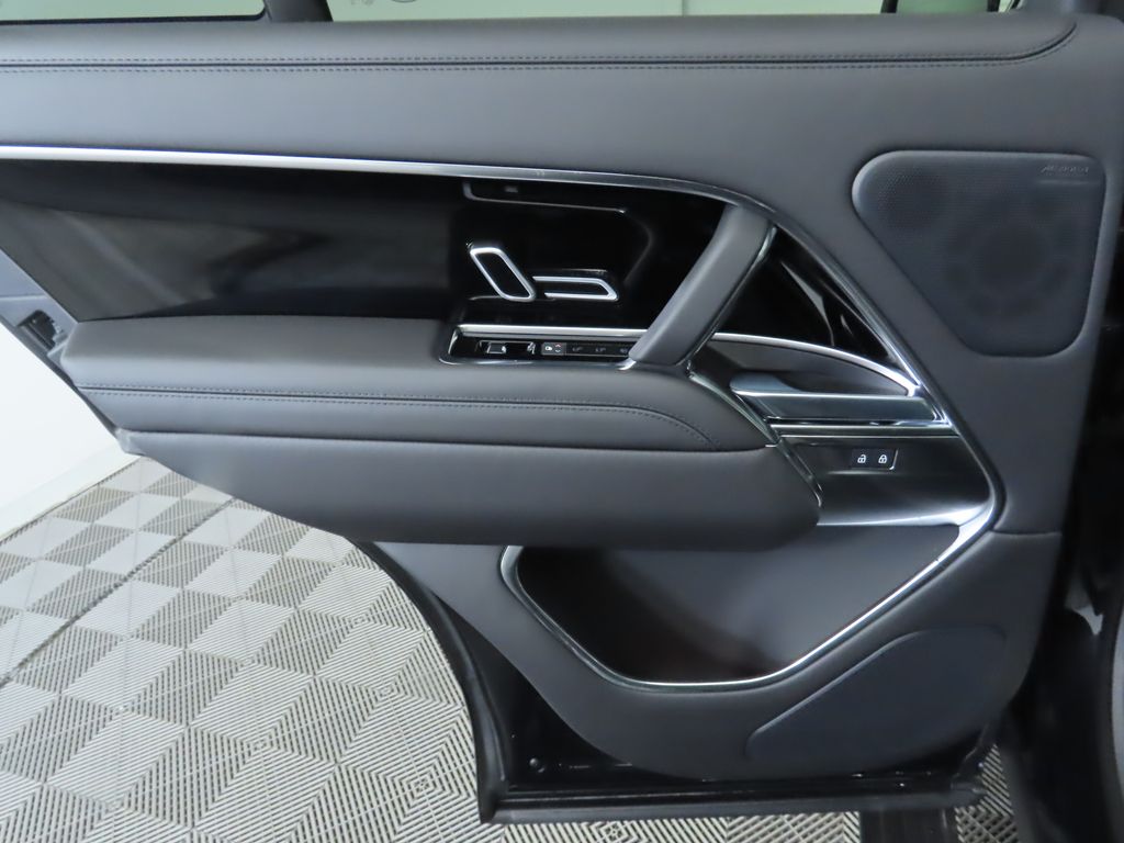 Thumbnail: 2025 Land Rover Range Rover - 27