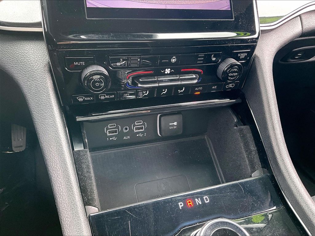 2022 Jeep Grand Cherokee — photo 24