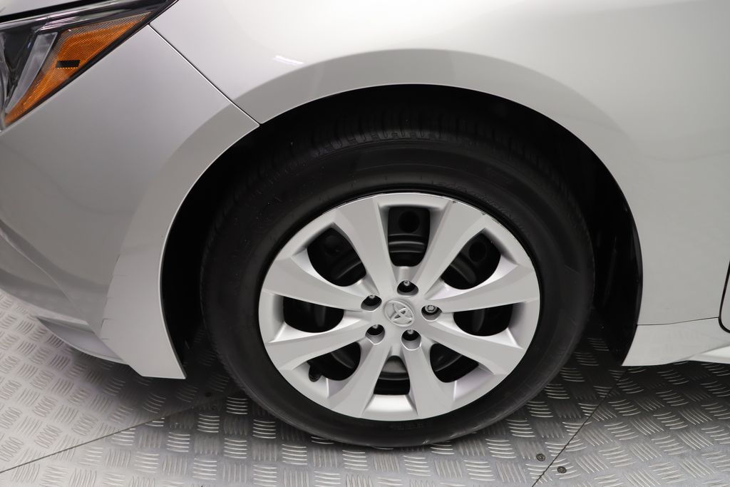 2024 Toyota Corolla LE 4
