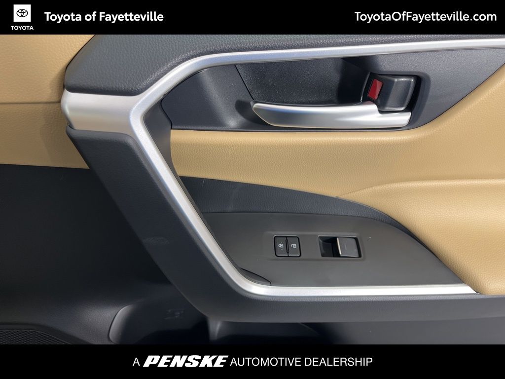 Thumbnail: 2025 Toyota RAV4 - 10