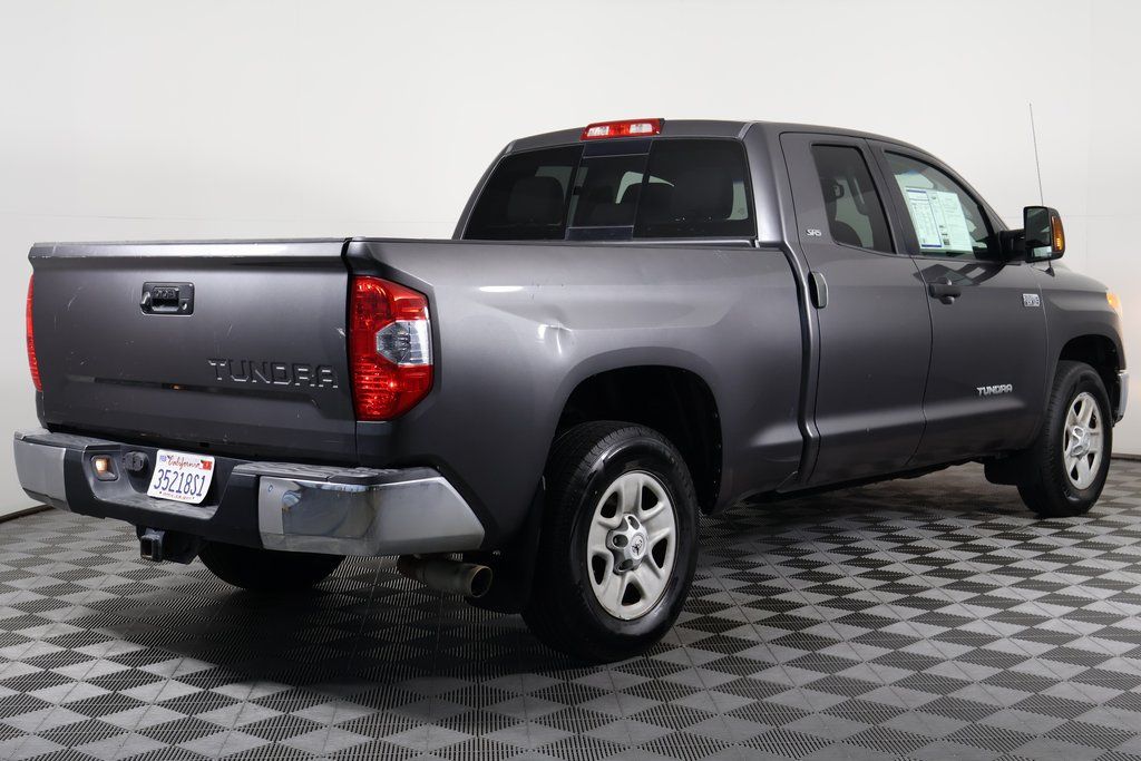 Thumbnail: 2015 Toyota Tundra - 4