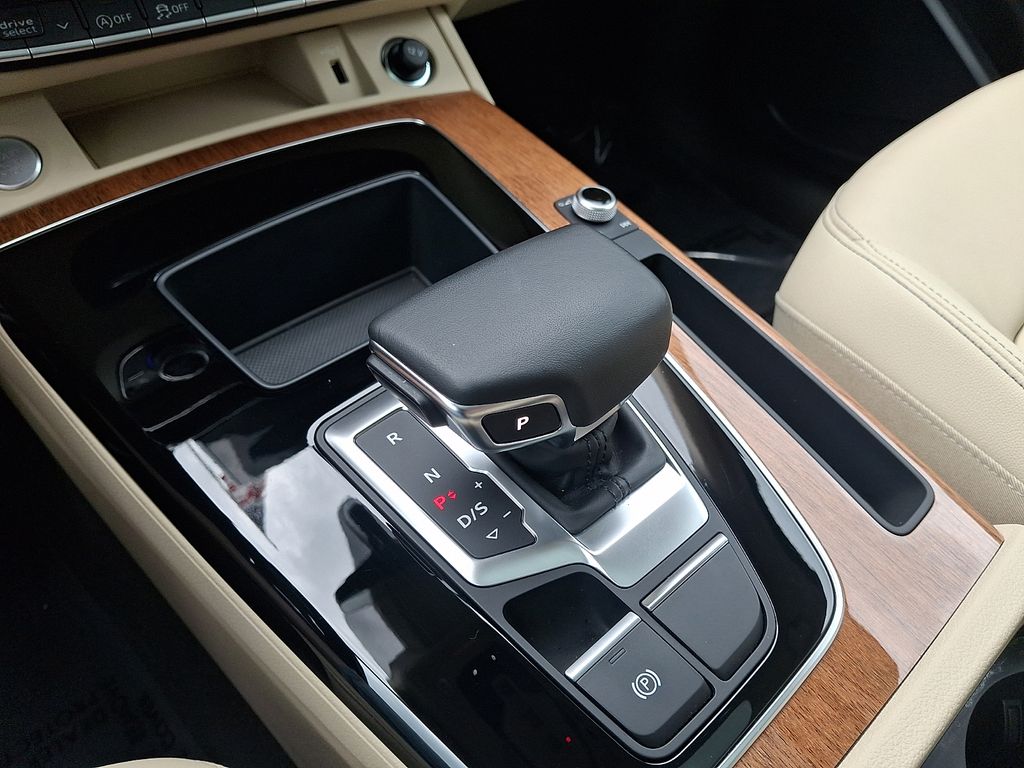 Thumbnail: 2023 Audi Q5 - 15