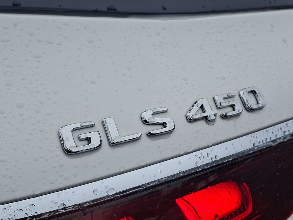 2025 Mercedes-Benz GLS 450 4MATIC 21