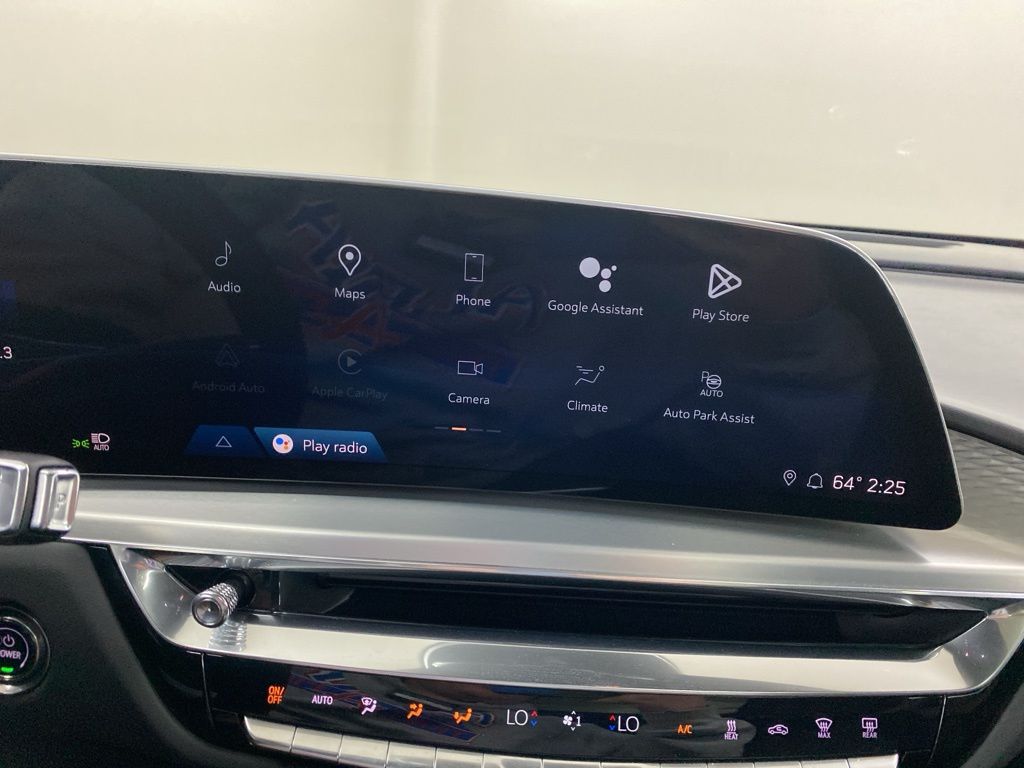 2024 Cadillac LYRIQ Luxury photo