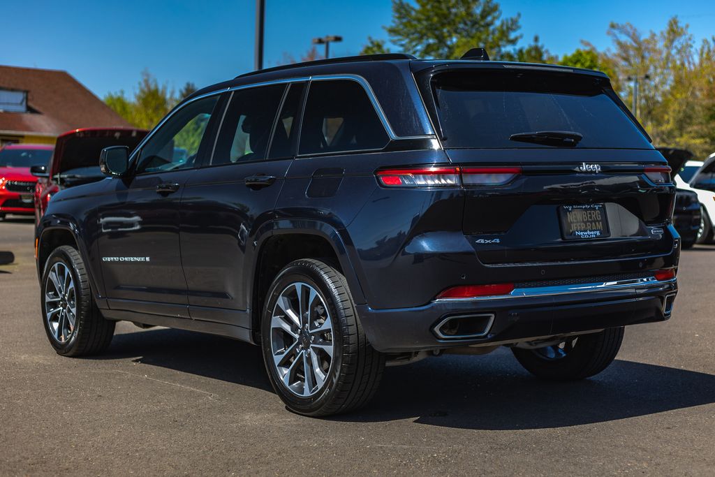 2024 Jeep Grand Cherokee Overland thumbnail 11