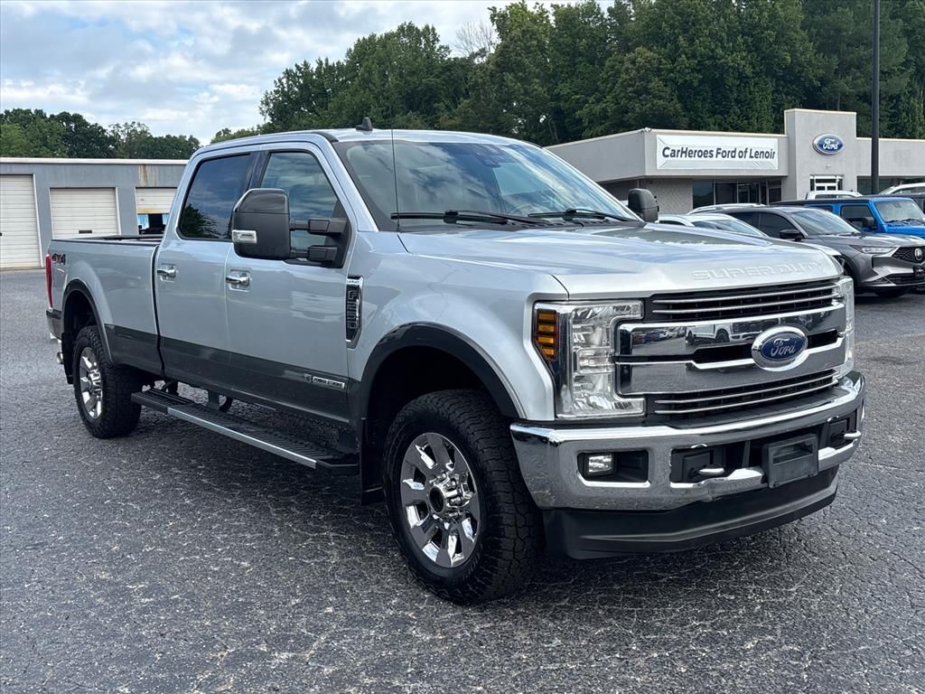 Ingot Silver Metallic 2019 Ford F-250 Super Duty Lariat Crew Cab 4WD Pickup Truck Four-Wheel Drive 6-Speed Automatic