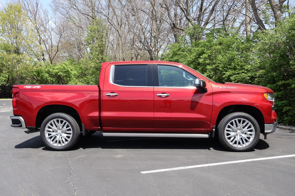 2025 Chevrolet Silverado 1500 LTZ 11