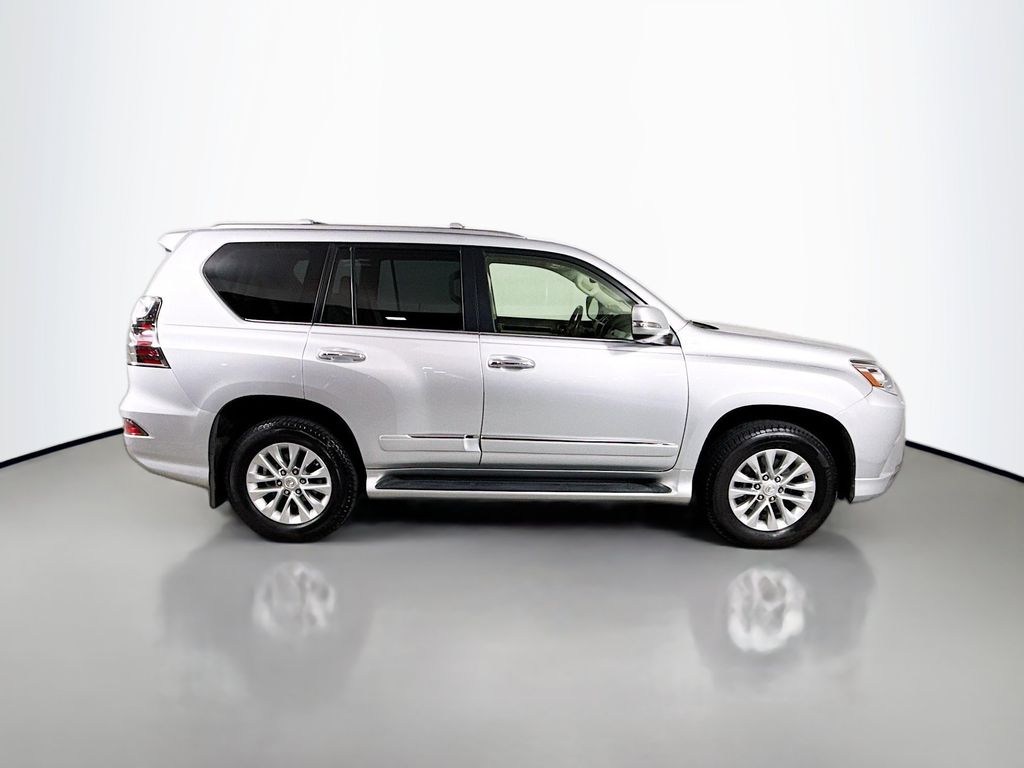 Thumbnail: 2018 Lexus GX - 4