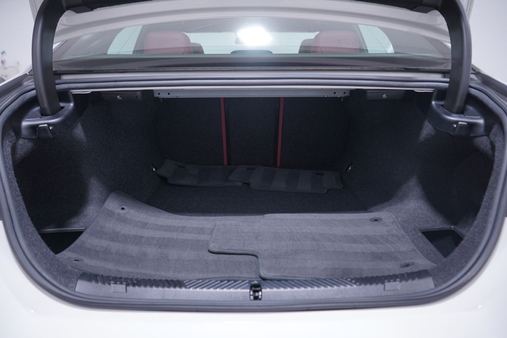 Thumbnail: 2024 BMW i5 - 22