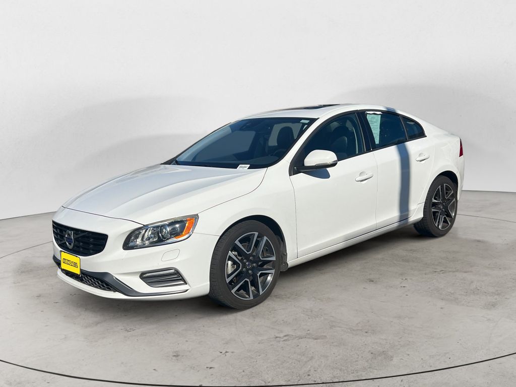 2017 Volvo S60 T5 Dynamic