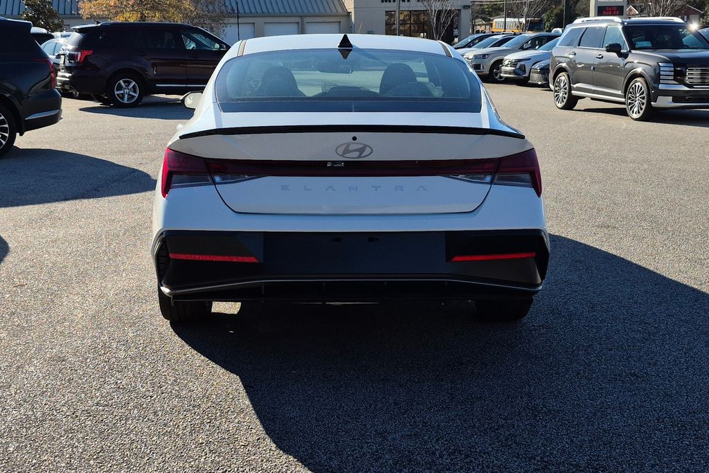 New 2026 White Hyundai SEL Sport image 7
