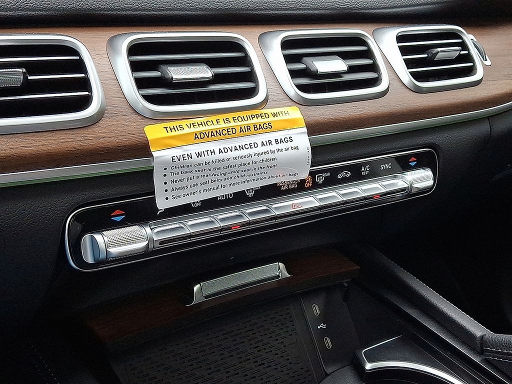 Thumbnail: 2025 Mercedes-Benz GLE - 13