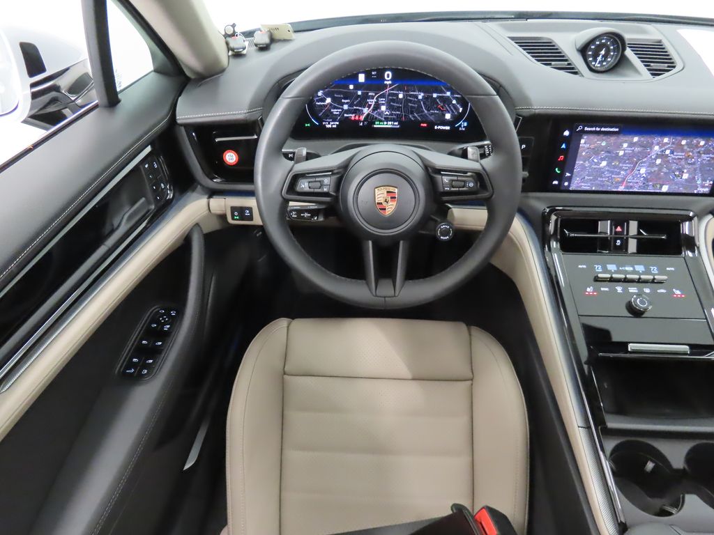 Thumbnail: 2026 Porsche Panamera - 16