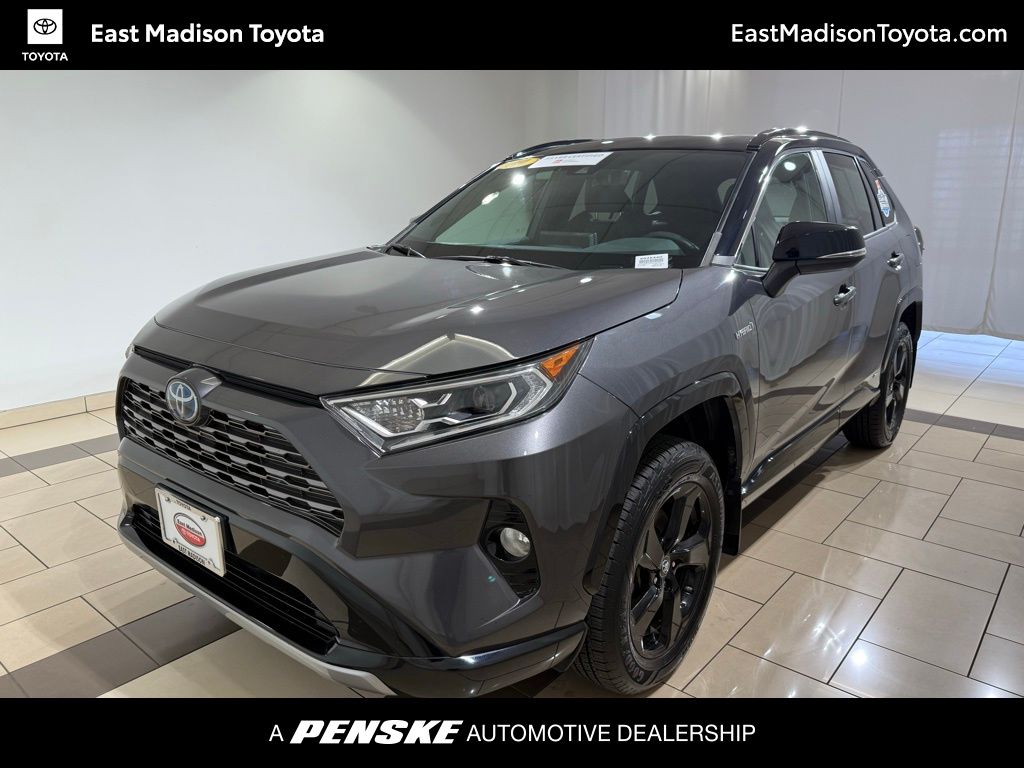 Thumbnail: 2019 Toyota RAV4 - 1