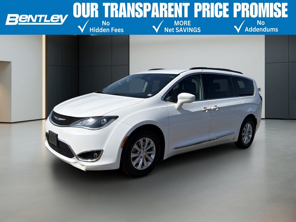 2017 Chrysler Pacifica Touring L FWD