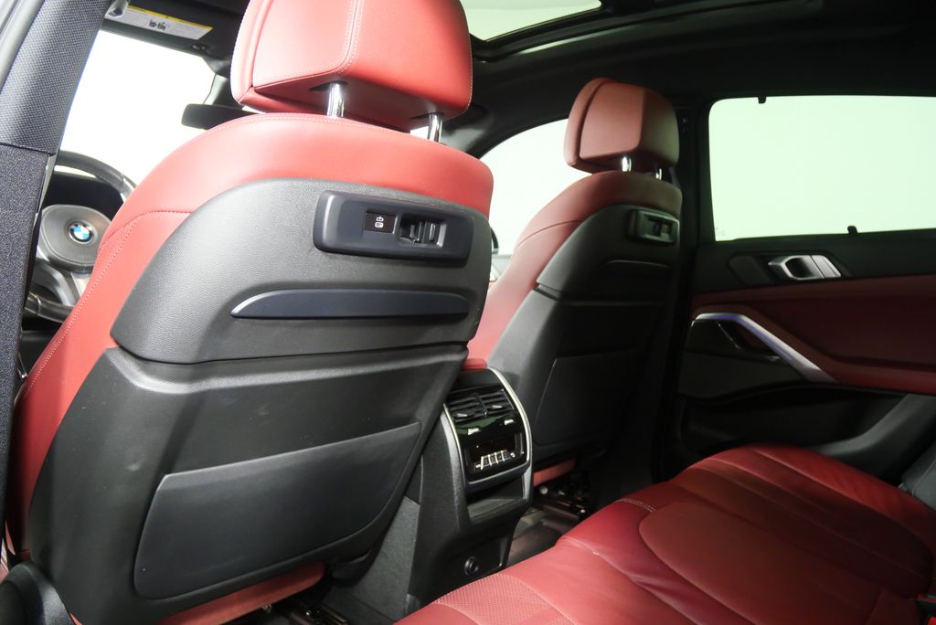 Thumbnail: 2021 BMW X6 - 17