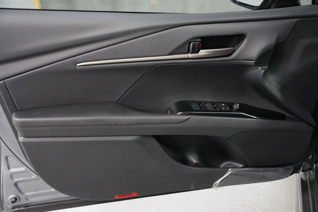 Thumbnail: 2026 Toyota Camry - 31