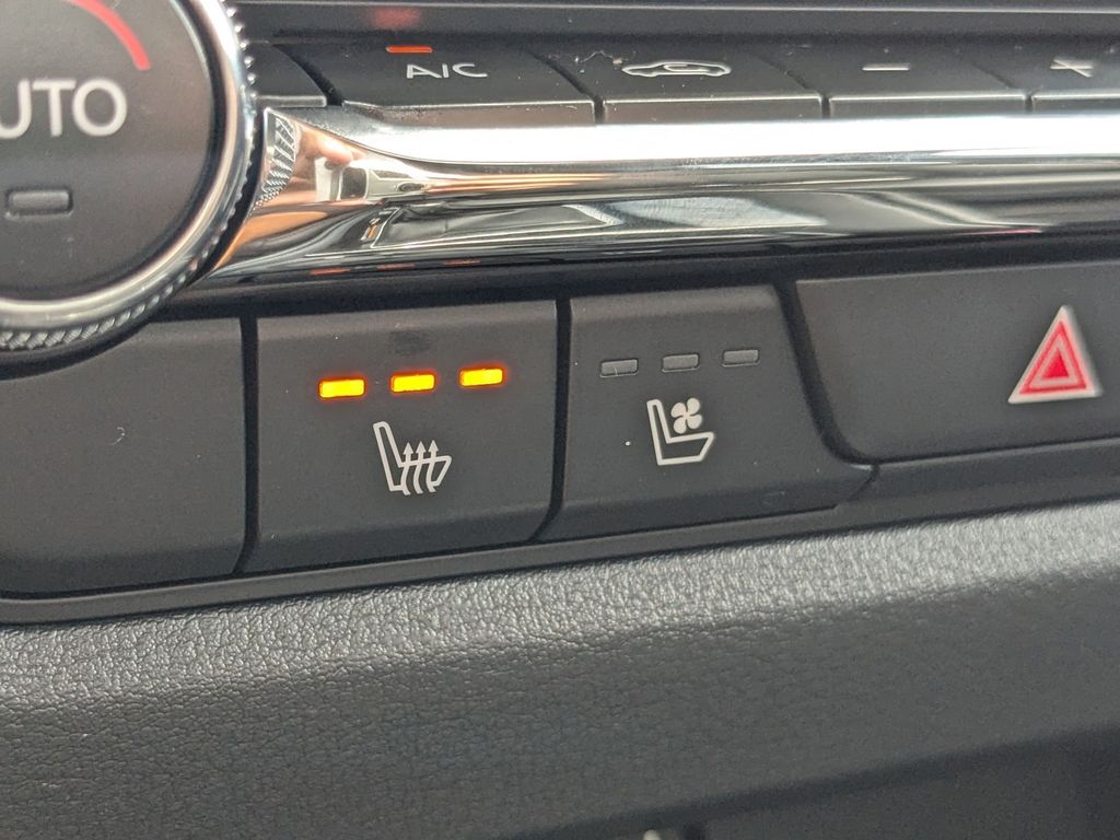 2025 Mazda CX-50 Hybrid Premium Plus Package