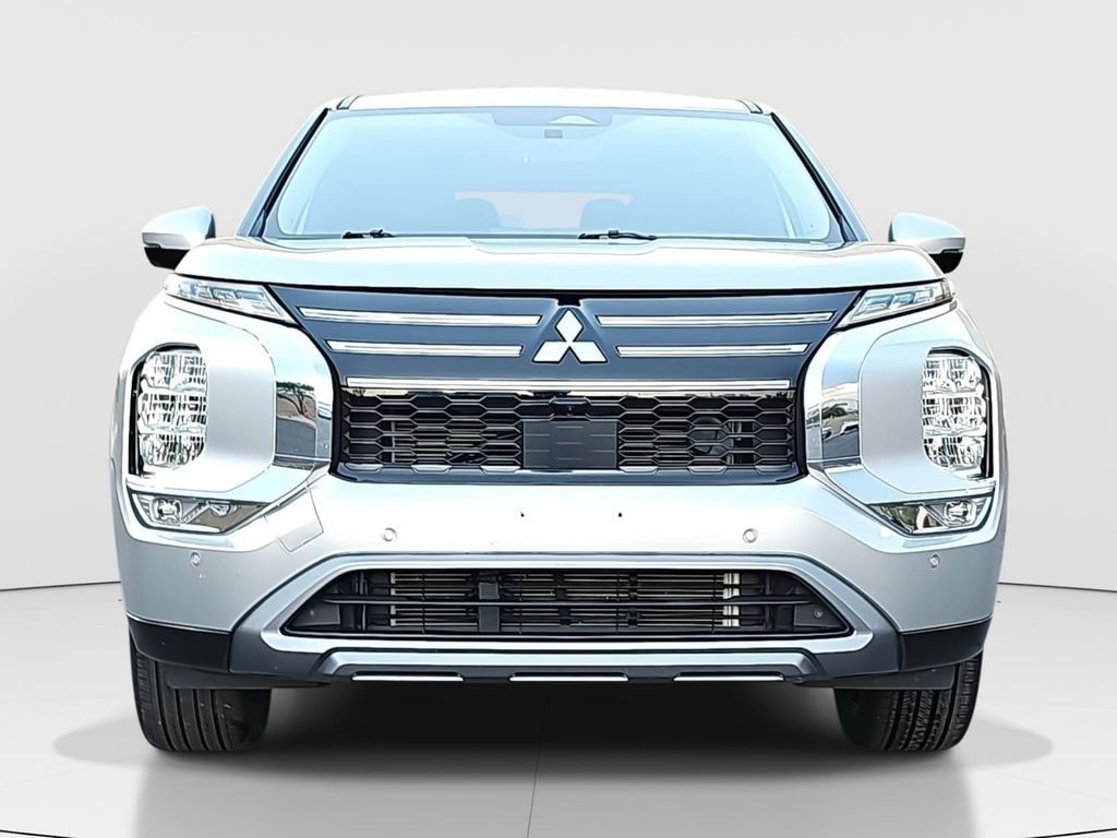 Used 2025 Mitsubishi Outlander SUV