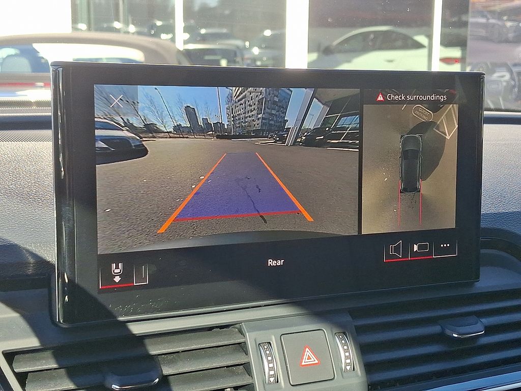 Thumbnail: 2023 Audi Q5 - 18